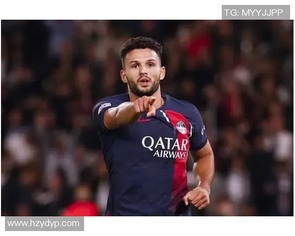 足球球星穿9号球衣的经典传承与传奇人物盘点 足球球星穿9号球衣的经典传承与传奇人物盘点